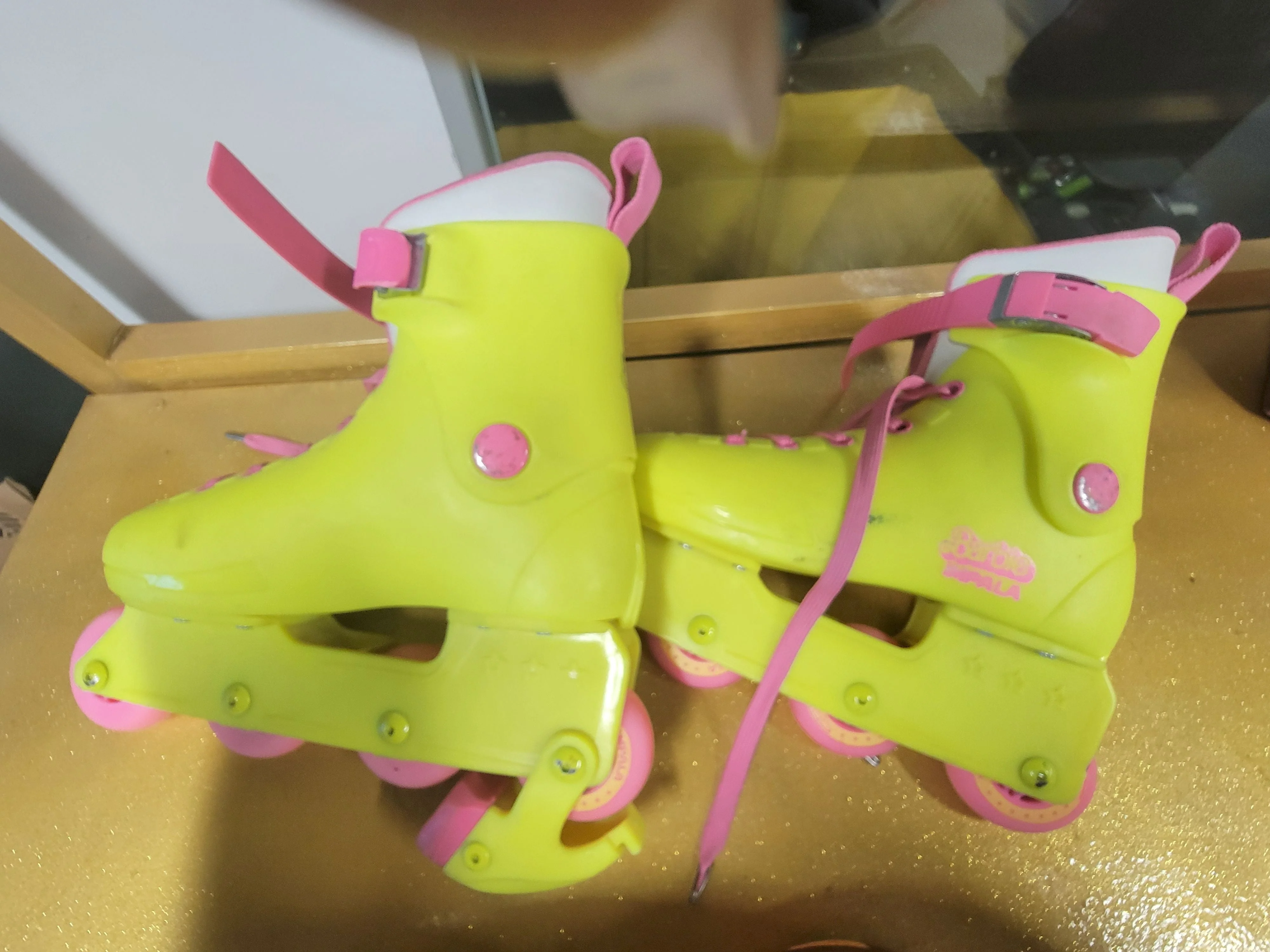 ****SPECIAL COLLAB **** BARBIE AND IMPALA WOMEN'S SIZE 8 - Image 3